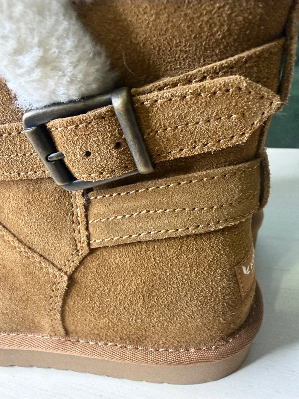 Koolaburra cozy by